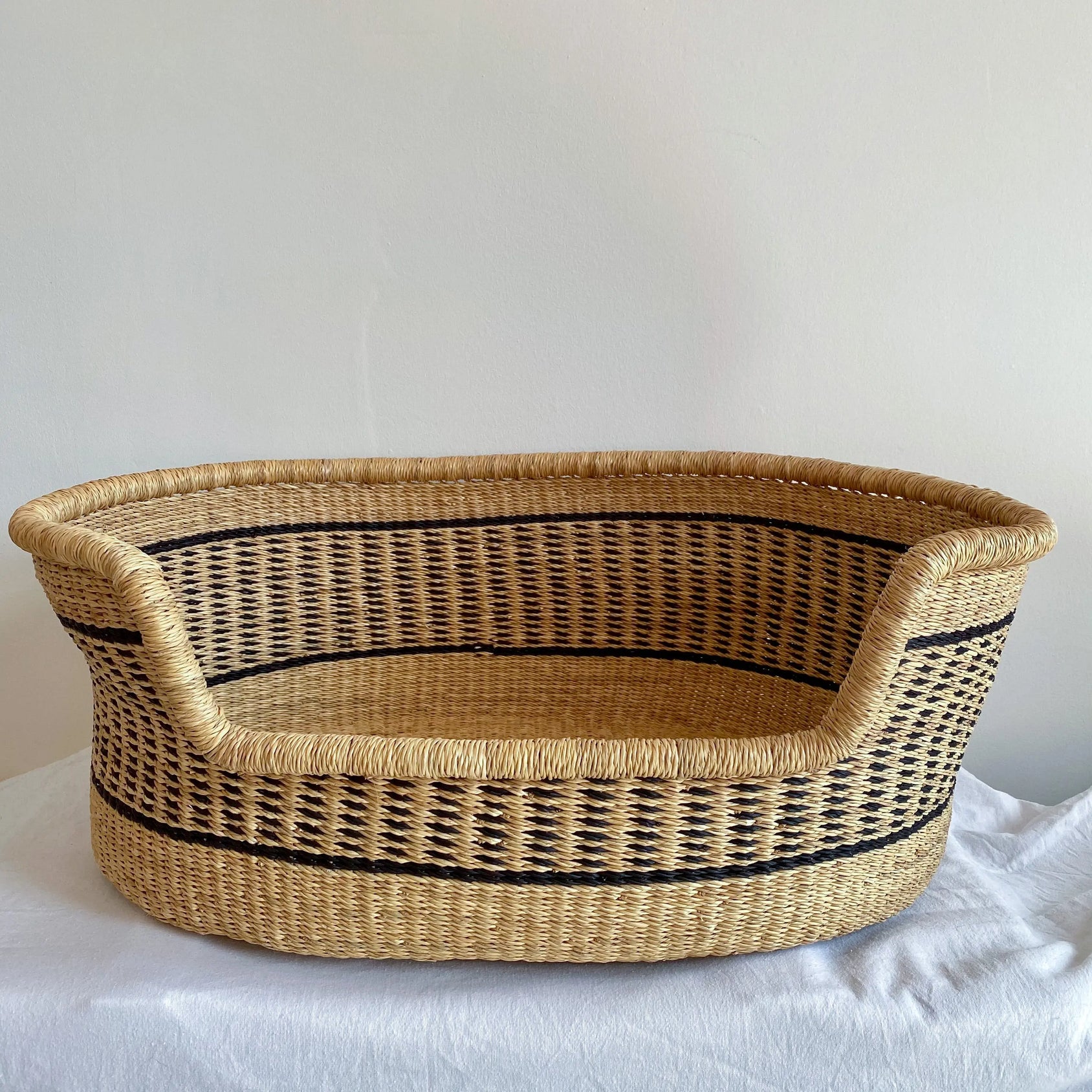 Dog Bed M no. 5 Mambo Baskets